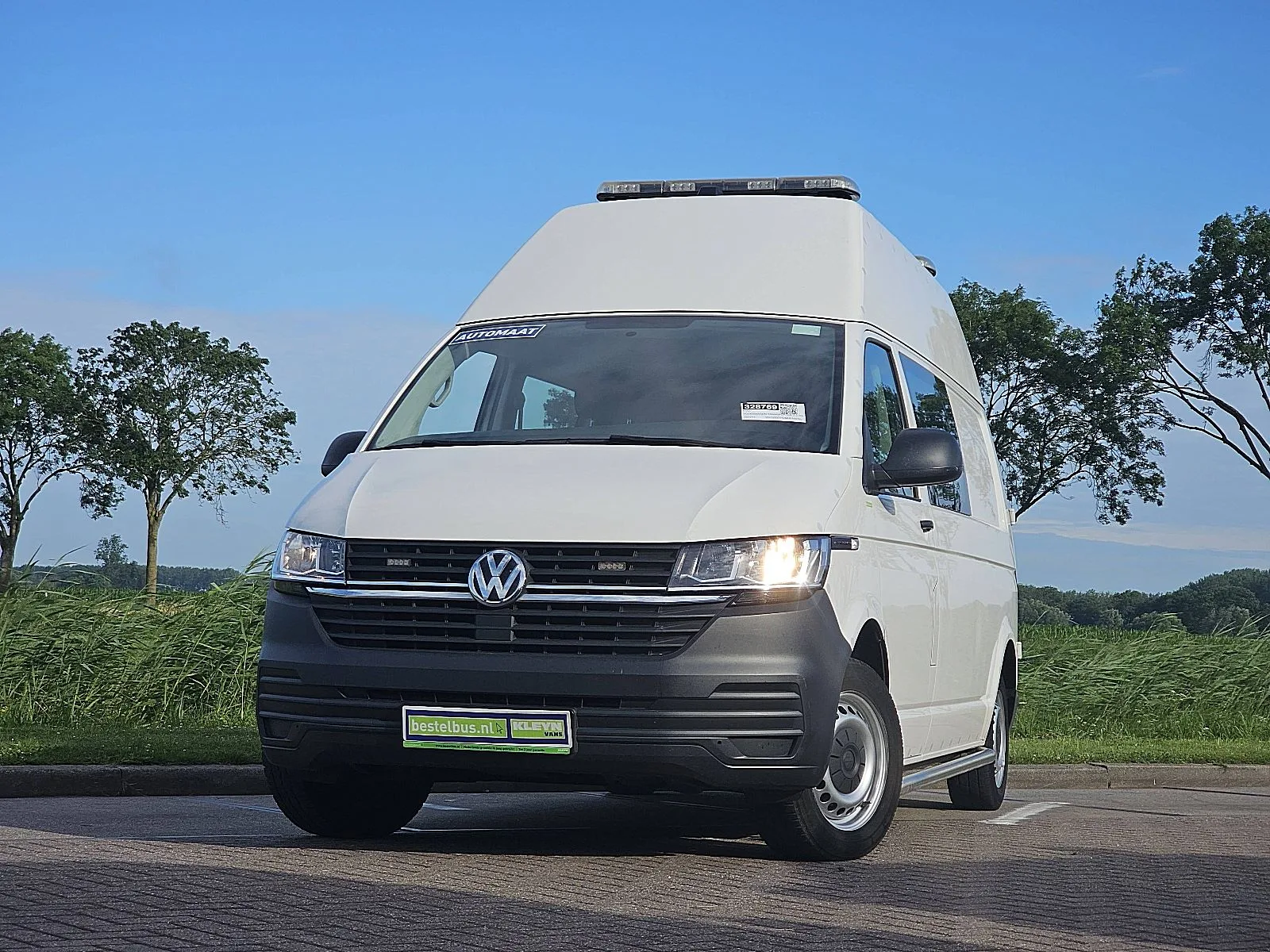 Volkswagen Transporter (2020) — foto 1