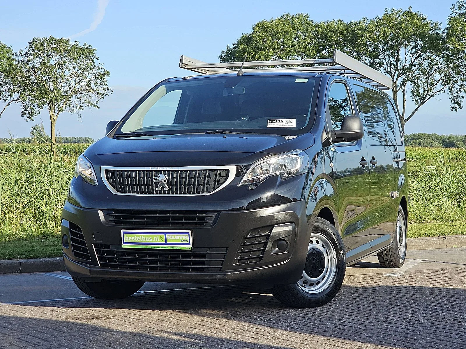 Peugeot Expert (2019) — foto 1