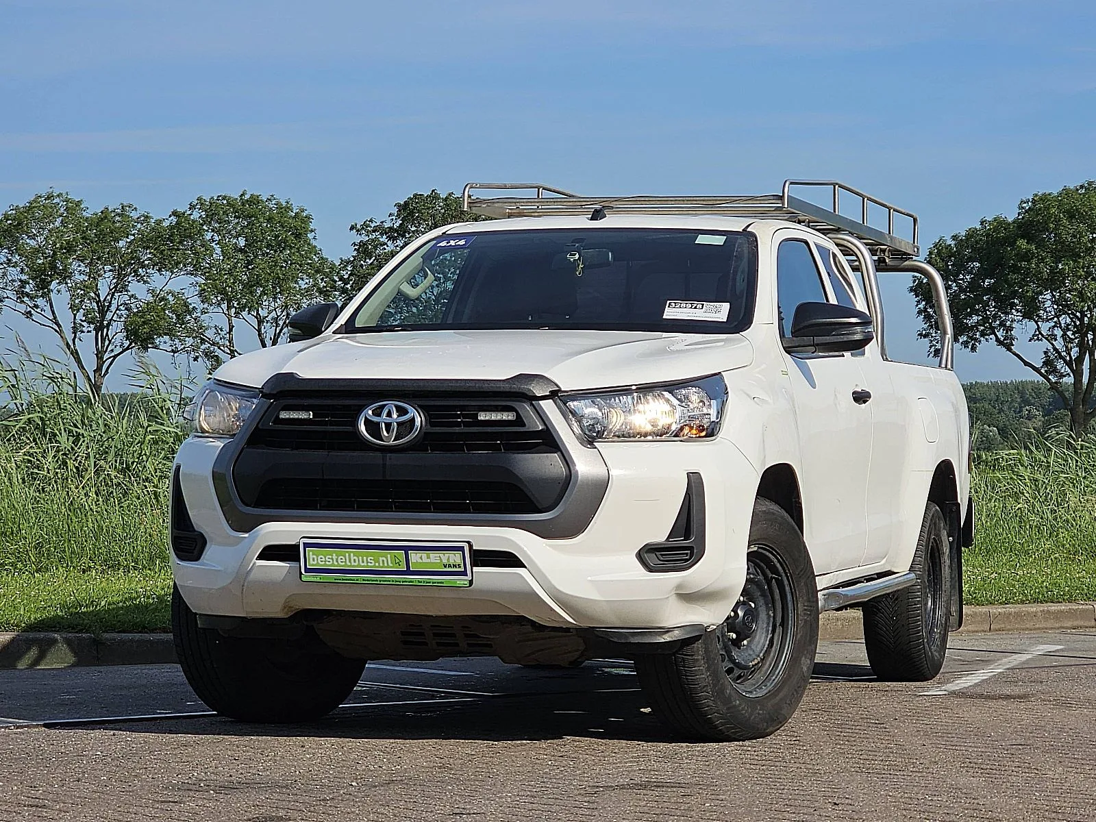 Toyota Hi-Lux (2021) — foto 1
