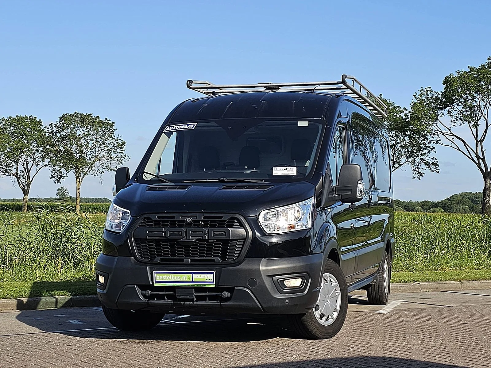 Ford Transit (2020) — foto 1