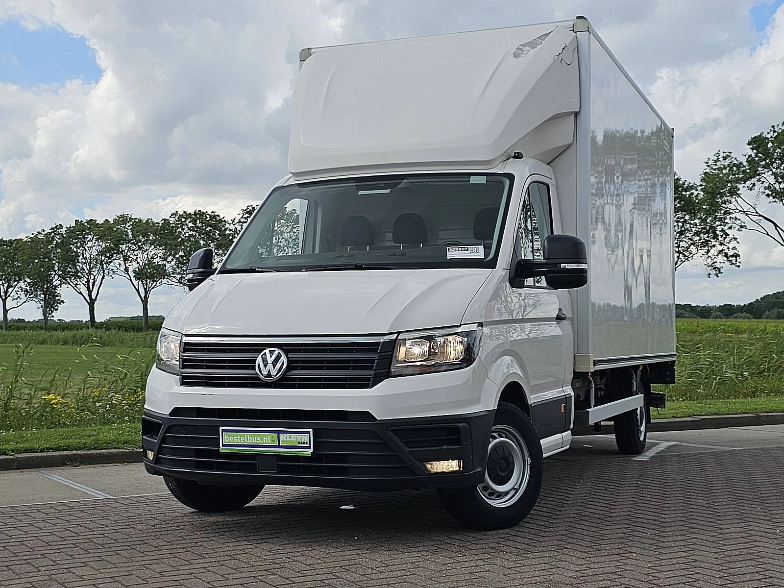 Volkswagen Crafter (2018) — foto 1