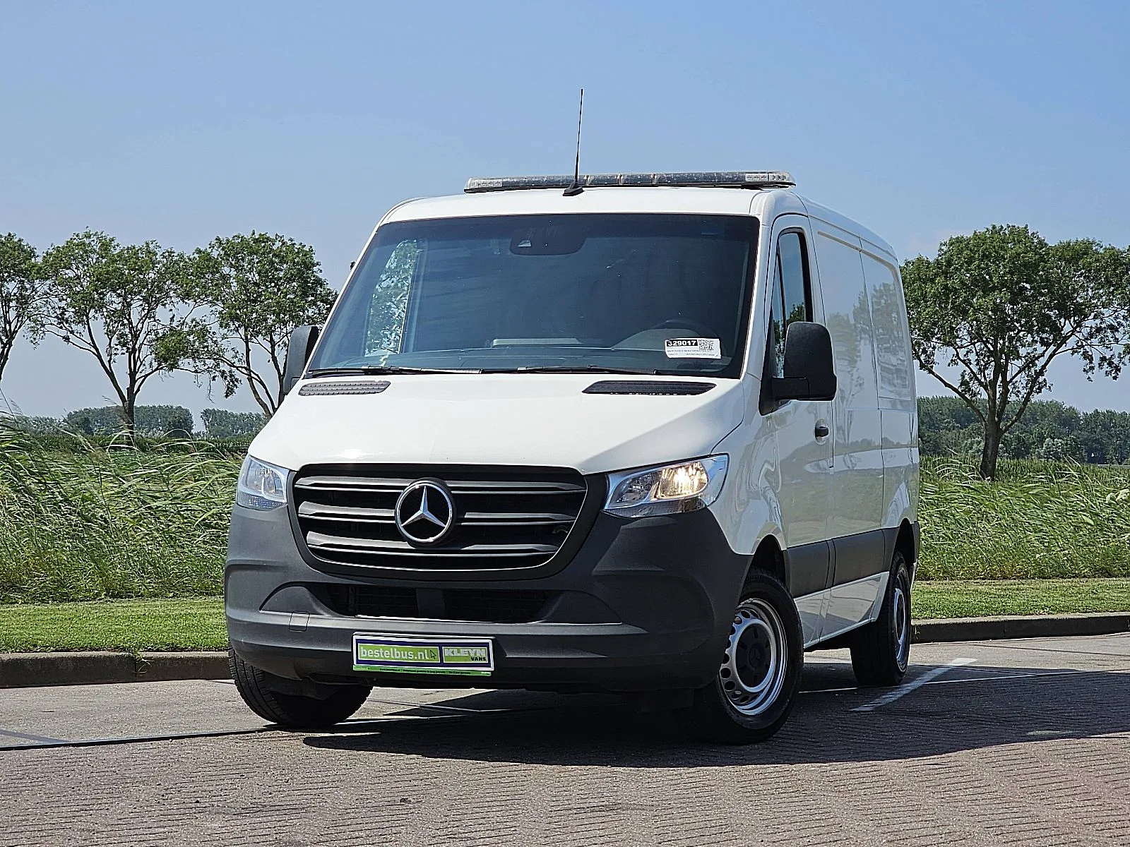 Mercedes-Benz Sprinter (2022) — foto 1