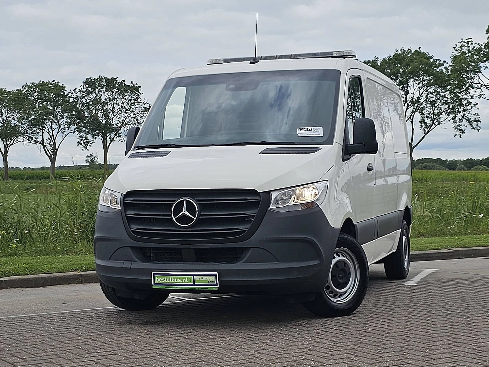 Mercedes-Benz Sprinter (2022) — foto 1