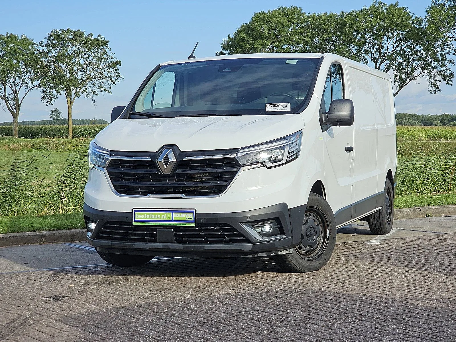 Renault Trafic (2022) — foto 1