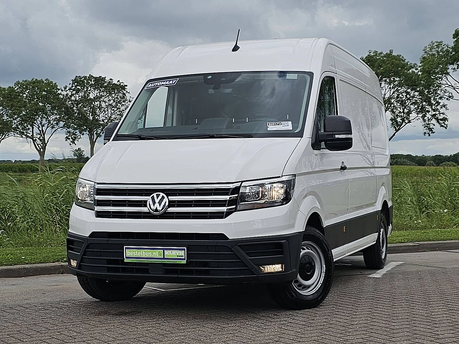 Volkswagen Crafter (2022) — foto 1