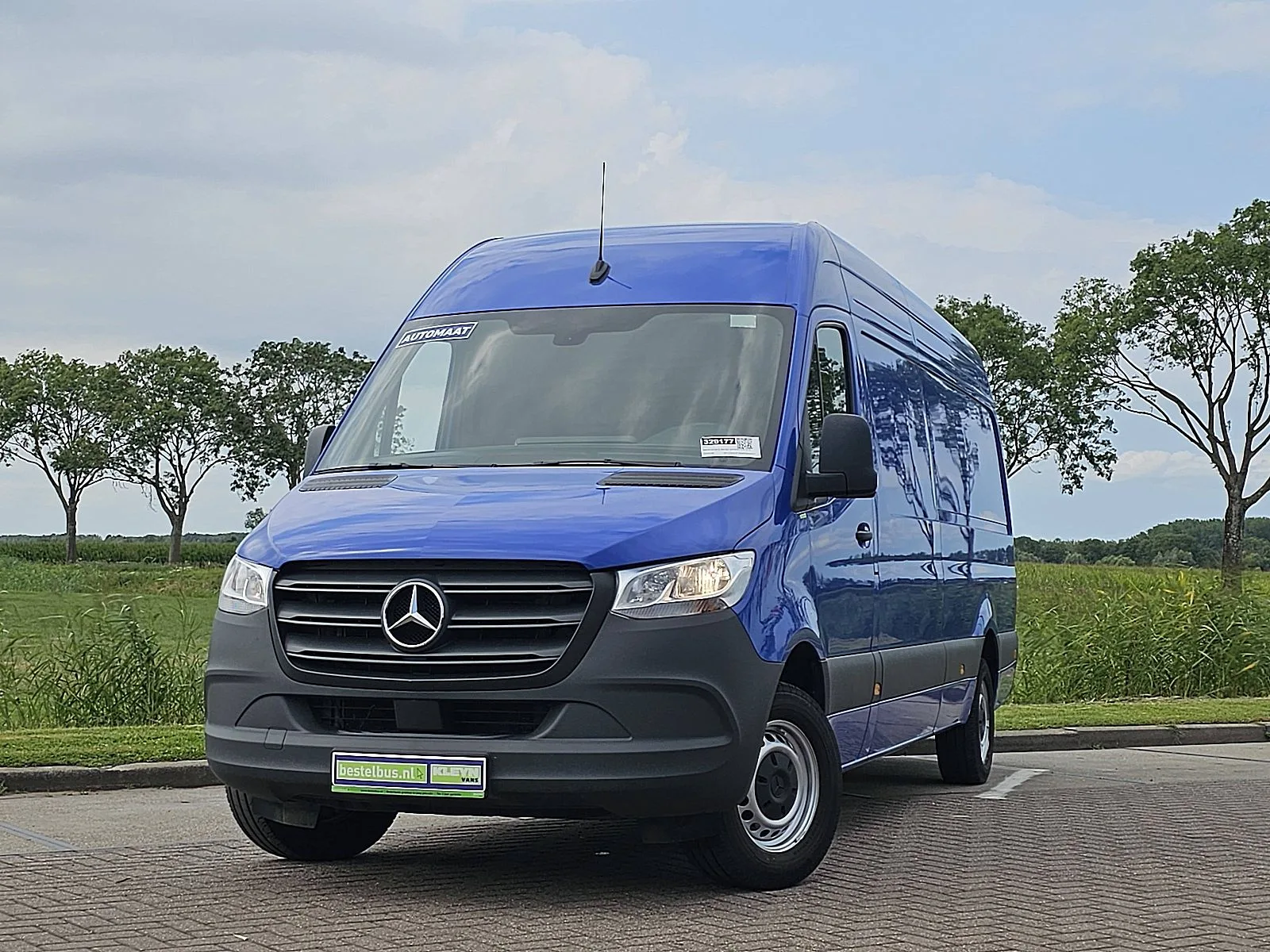 Mercedes-Benz Sprinter (2024) — foto 1