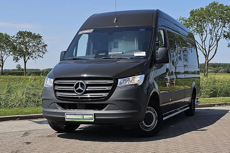 Mercedes-Benz Sprinter (2024)