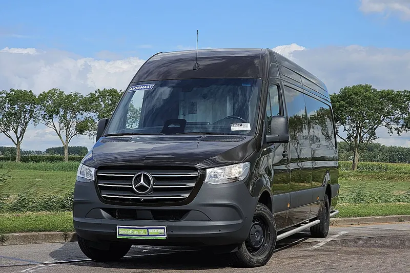 Mercedes-Benz Sprinter (2024)