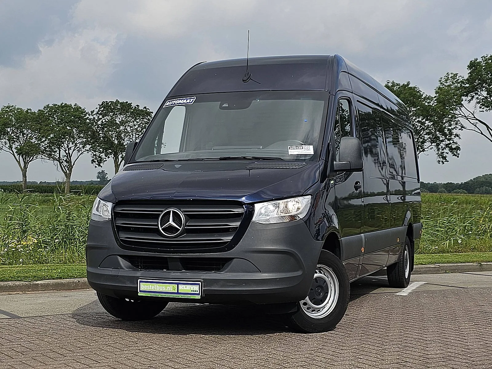 Mercedes-Benz Sprinter (2024) — foto 1