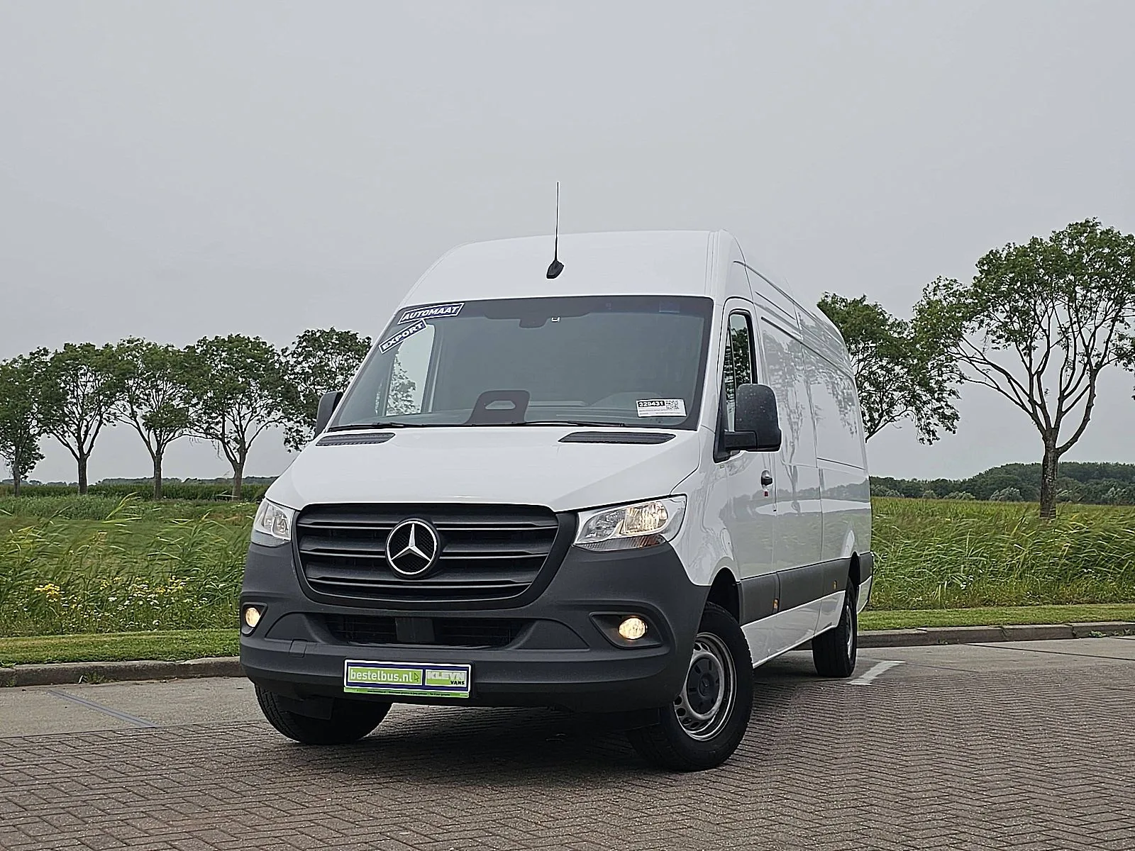 Mercedes-Benz Sprinter (2024) — foto 1
