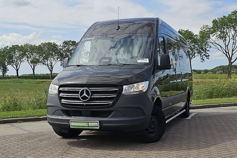 Mercedes-Benz Sprinter (2024)
