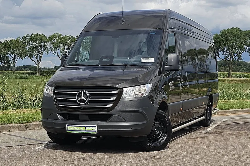 Mercedes-Benz Sprinter (2024)