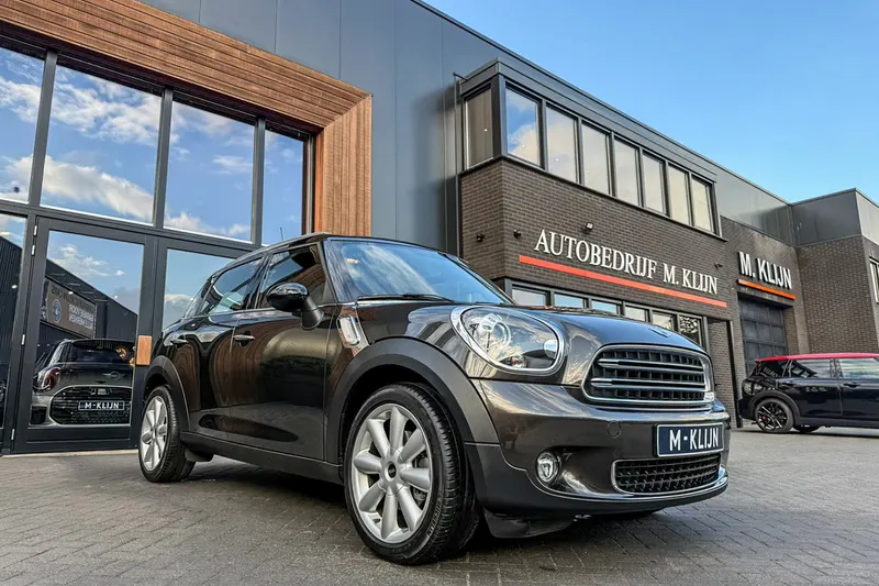 MINI Countryman (2015)