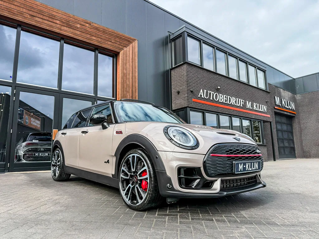 MINI Clubman (2023) — foto 1