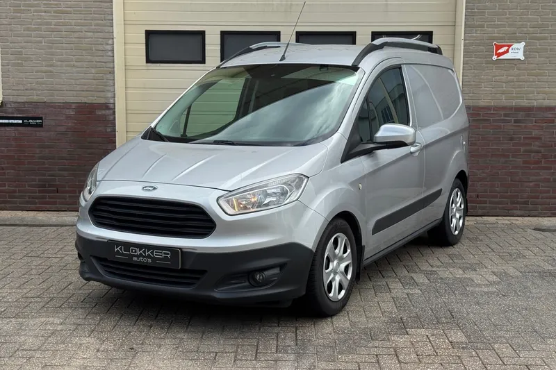 Ford Transit Courier (2018)