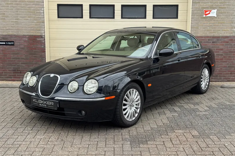 Jaguar S-Type (2005)