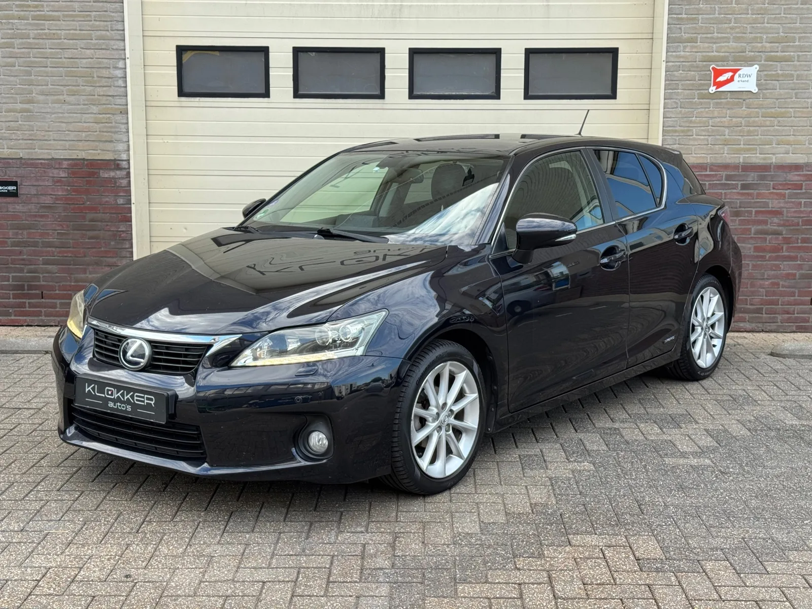 Lexus CT (2011) — foto 1