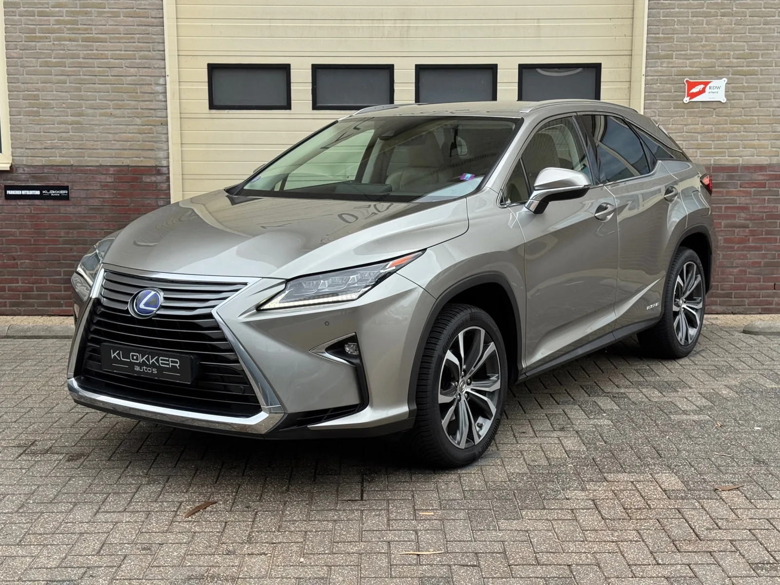 Lexus RX (2016) — foto 1