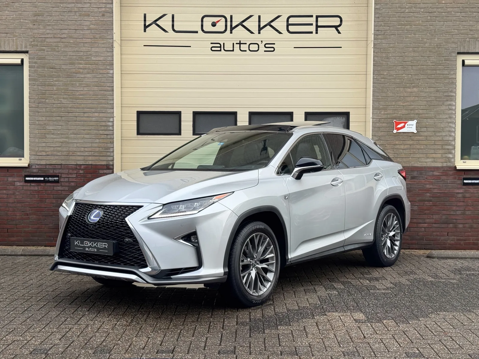 Lexus RX (2018) — foto 1