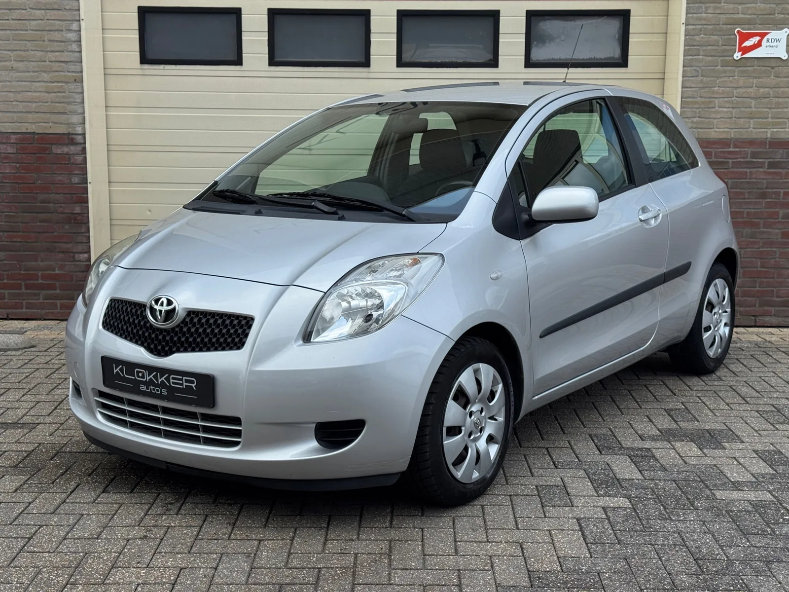 Toyota Yaris (2007) — foto 1