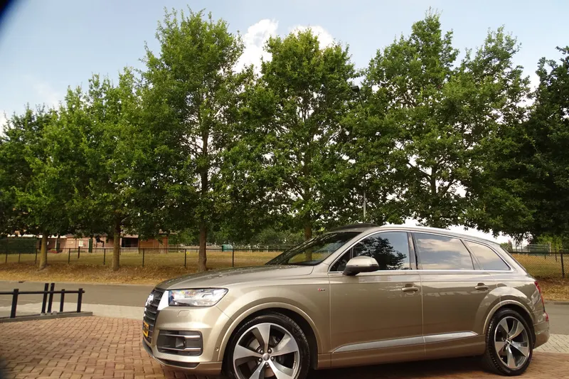 Audi Q7 (2016)