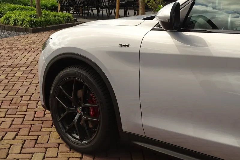 Alfa Romeo Stelvio (2020)