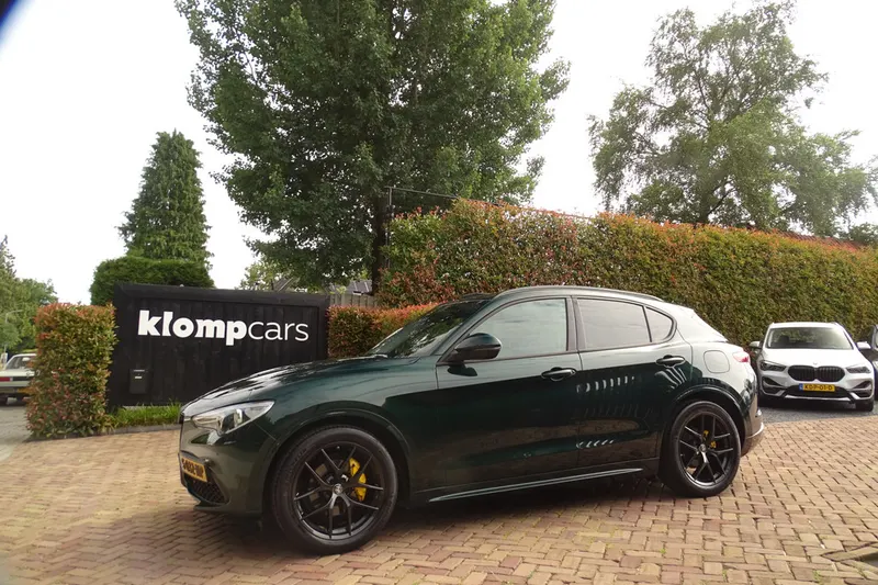 Alfa Romeo Stelvio (2019)