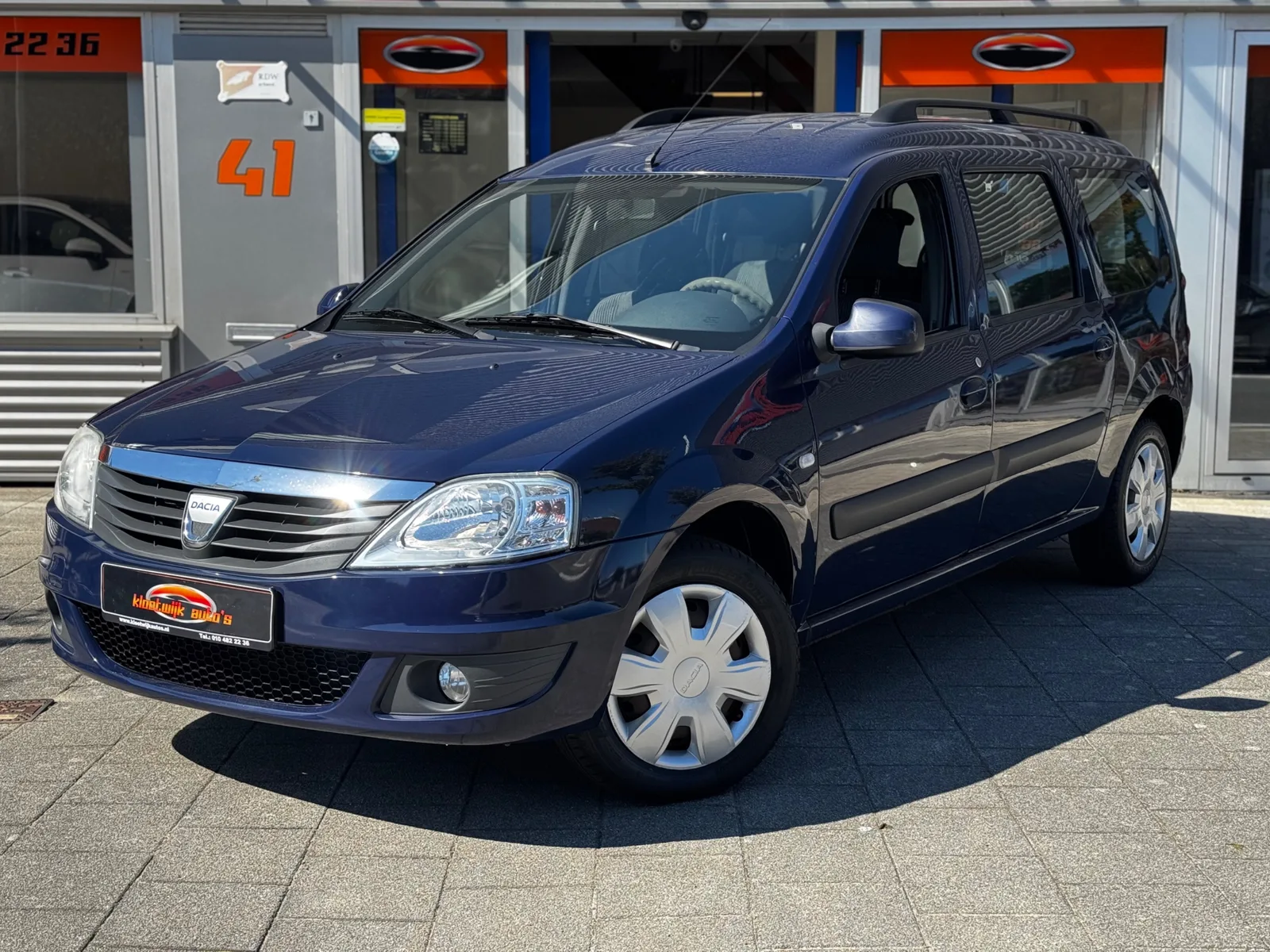 Dacia Logan MCV (2011) — foto 1