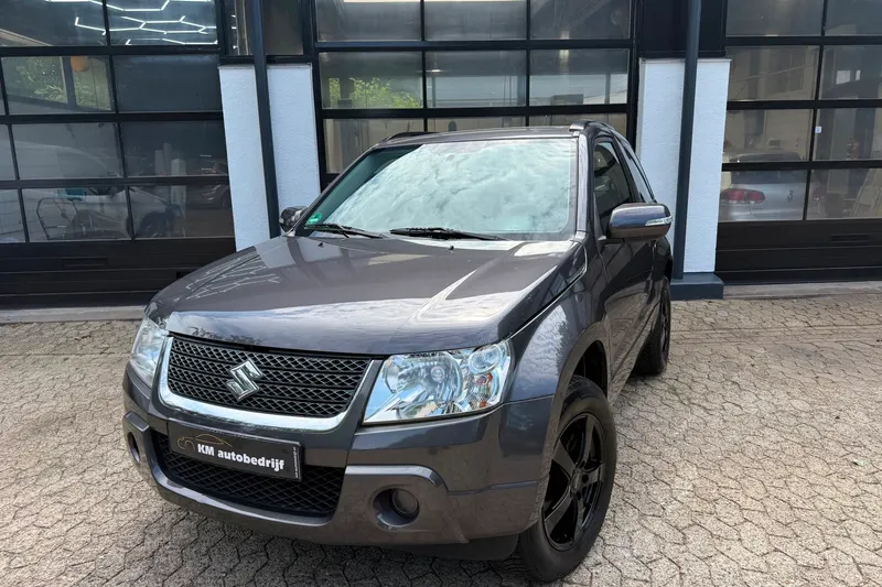 Suzuki Grand Vitara (2013)