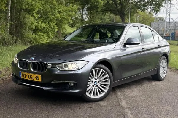 BMW 3-Serie (2012) — foto 1