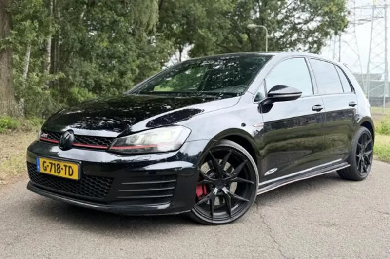 Volkswagen Golf (2019)