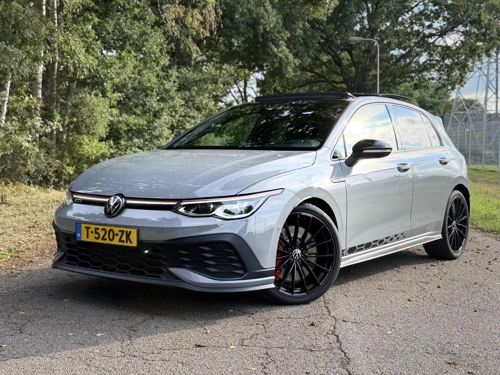 Volkswagen Golf (2022) — foto 1