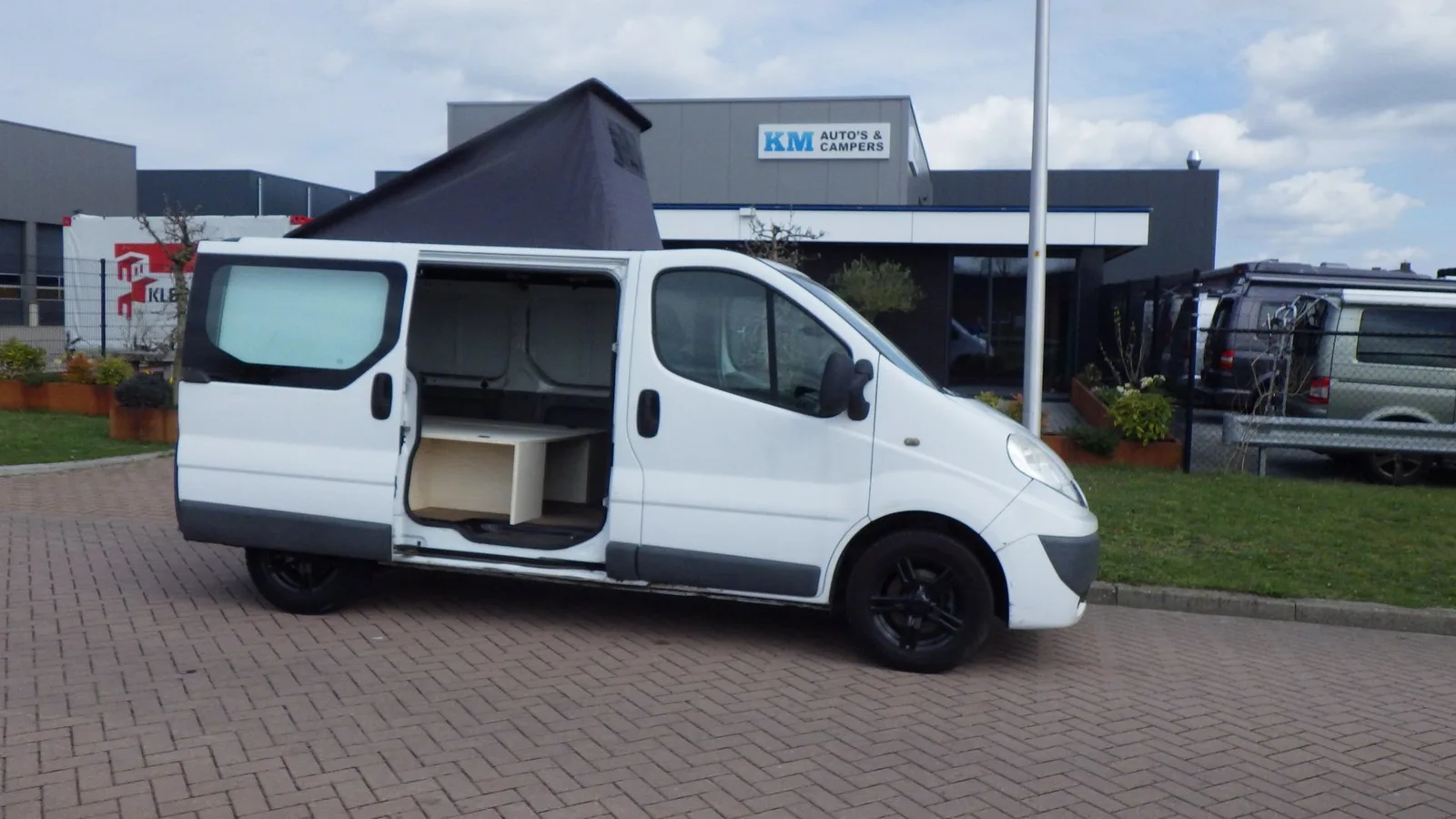 Renault Trafic (2008) — foto 1