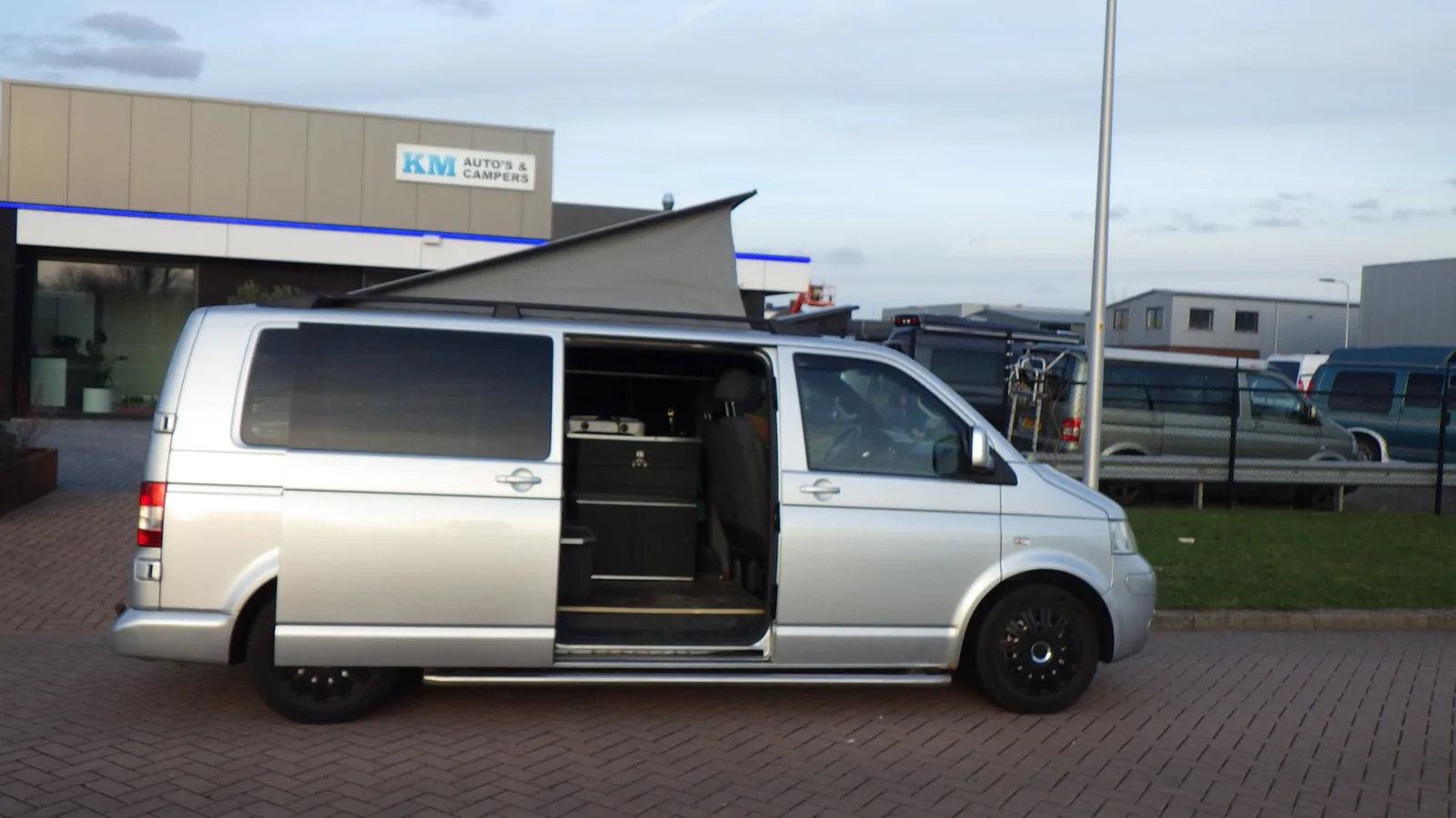 Volkswagen Transporter (2010) — foto 1