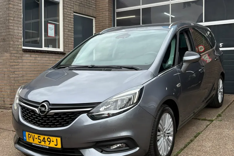 Opel Zafira (2017)