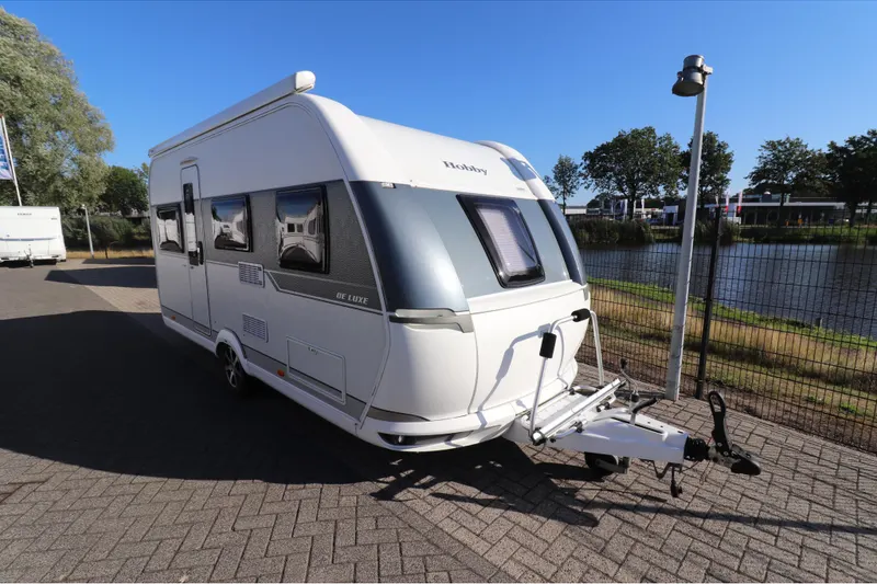 Hobby De Luxe (2017)