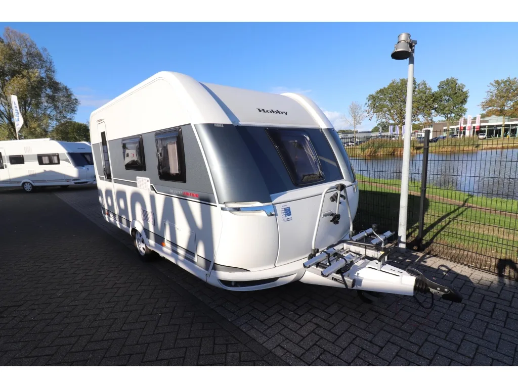 Hobby De Luxe (2019) — foto 1
