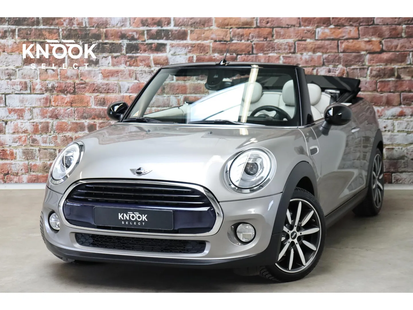 MINI Cabrio (2016) — foto 1