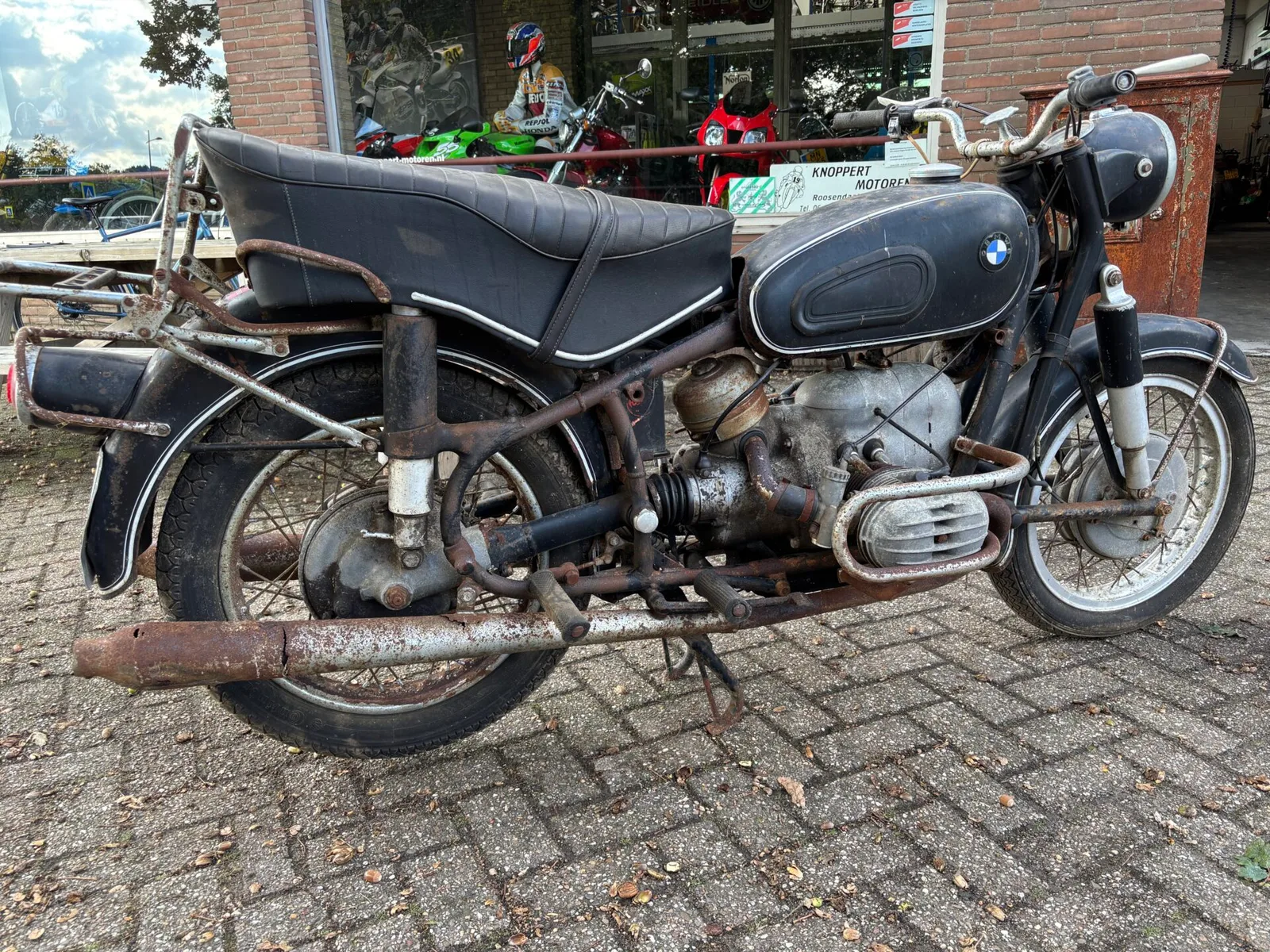 BMW ongerestaureerd ned.motor (1956) — foto 1