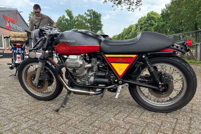 Moto Guzzi 2 (1982)