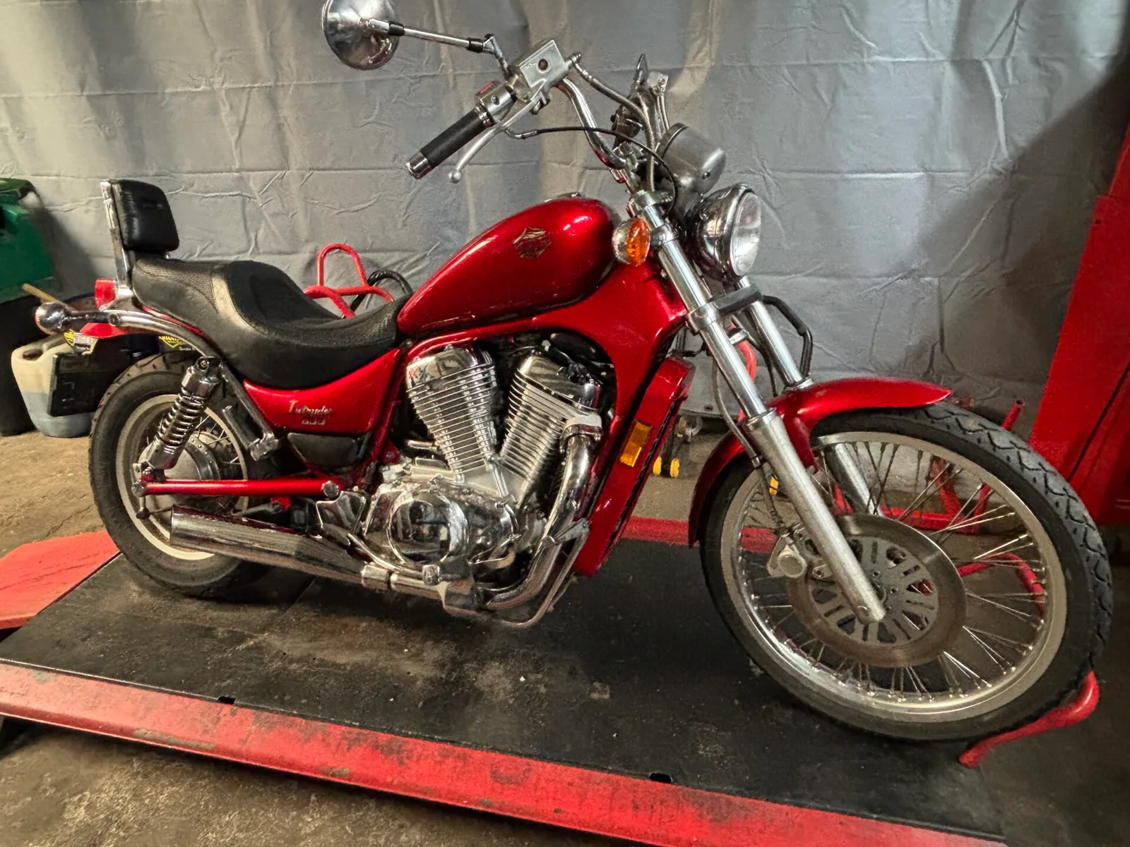 Suzuki Vs 800 intruder 3 (1993) — foto 1
