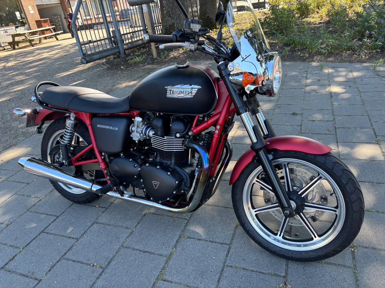 Triumph Bonneville (2014) — foto 1