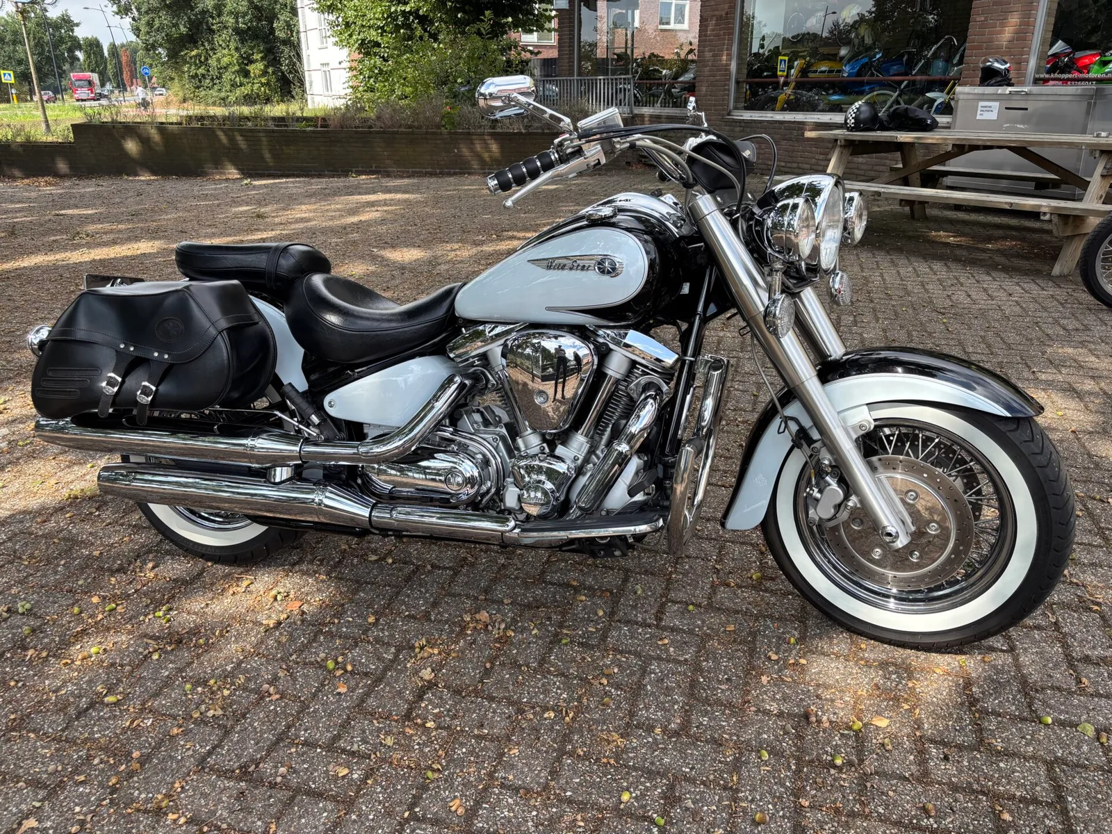 Yamaha XV 1600 Wildstar (2001) — foto 1