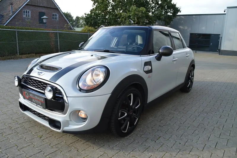 MINI John Cooper Works (2015)