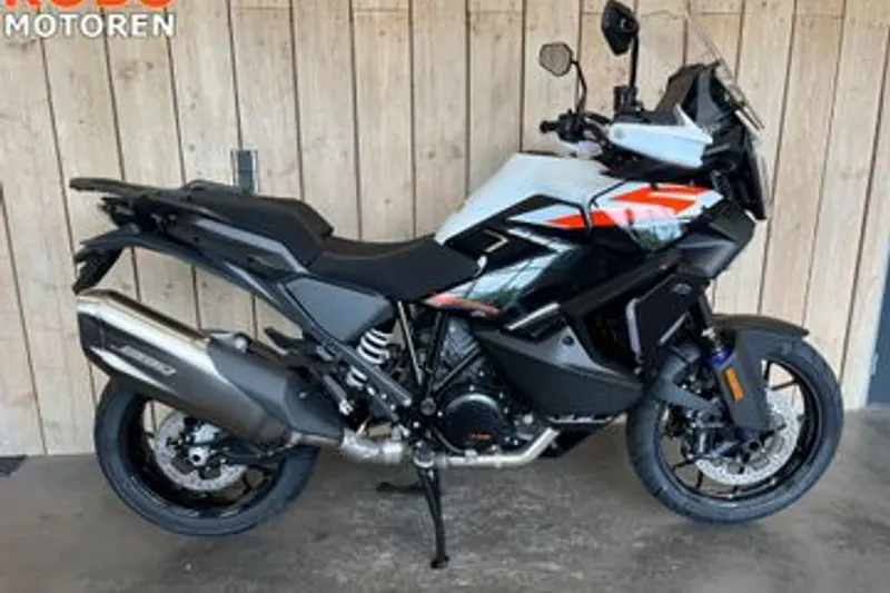 KTM 1390 Super Adventure S EVO (2026)
