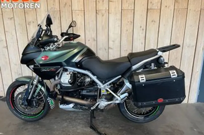 Moto Guzzi Stelvio (2014)