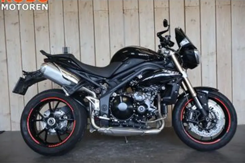 Triumph Speed Triple (2015)