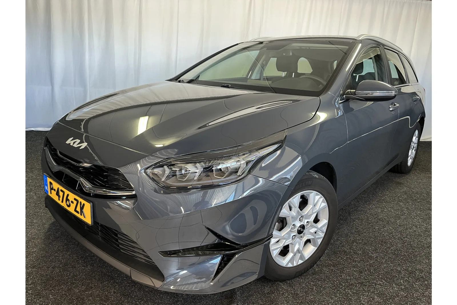 Kia Ceed Sportswagon (2022) — foto 1