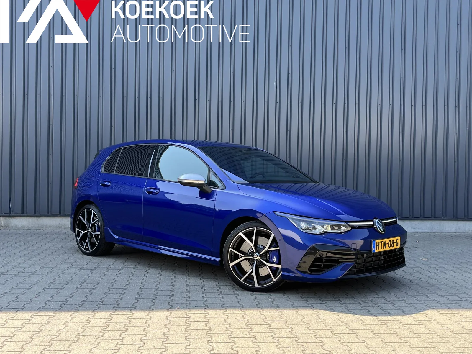 Volkswagen Golf (2022) — foto 1