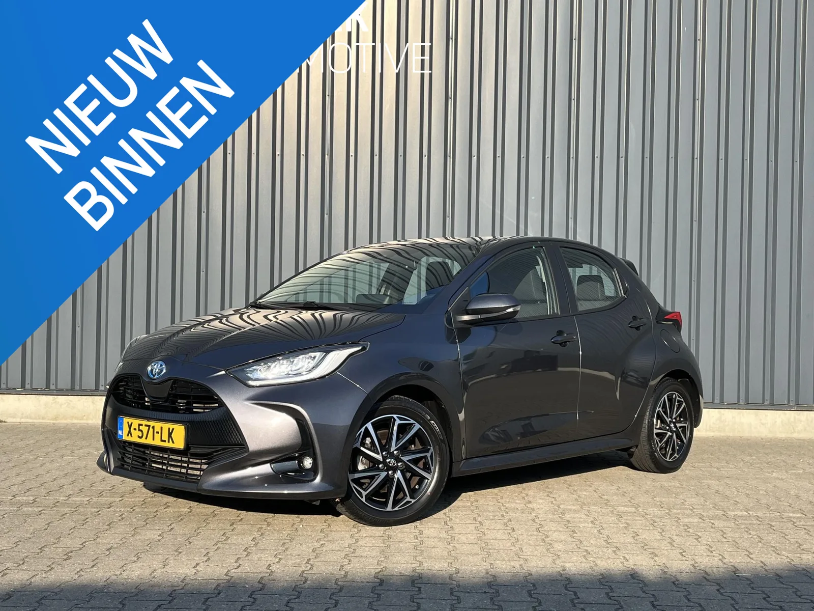 Toyota Yaris (2022) — foto 1